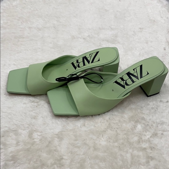 Zara leather green square toe slip on sandal - Picture 6 of 16